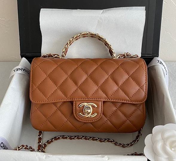 Chanel Flap Handle Bag Brown Size 18 × 7 × 12 cm - 1