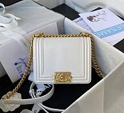 Chanel Mini Boy Chanel Handbag White Size 16 x 18 x 8.5 cm - 1