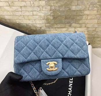 Chanel Flap Bag Denim Size 21 x 17 x 6 cm