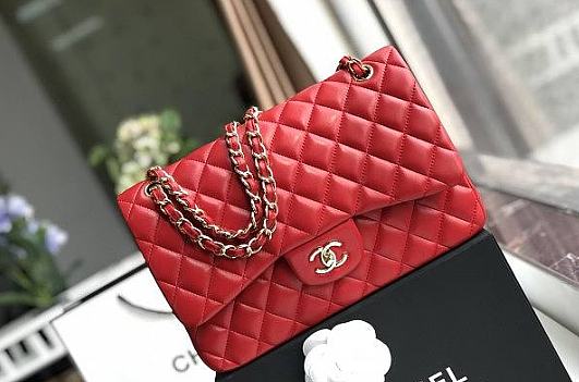 Chanel Flap Bag Gold Hardware Lambskin In Red Size 30 x 19.5 x 10 cm - 1