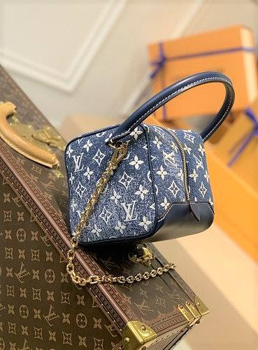 Louis Vuitton Square Handbags- M59611-16*16*16CM - 1