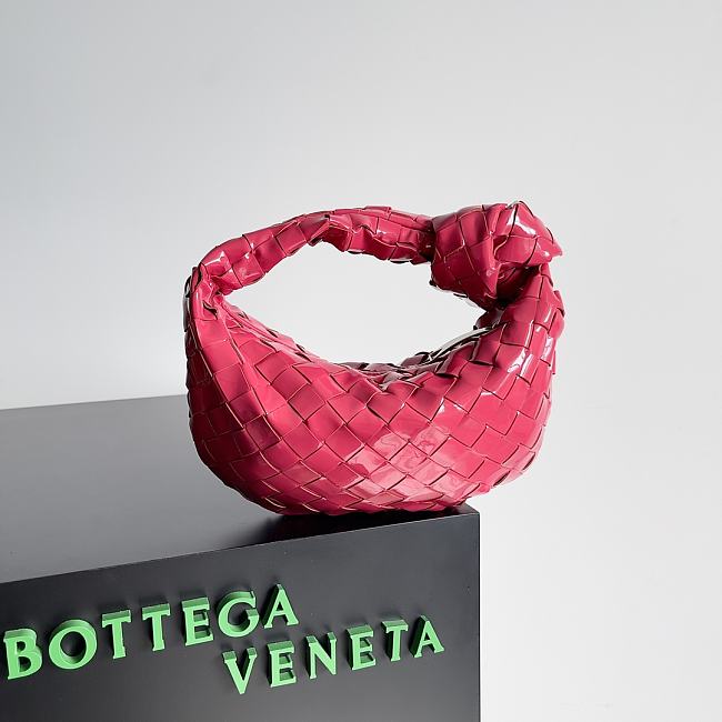 Bottega Veneta Mini Jodie Patent Leather Hobo Bag Candy 28*23*8cm - 1