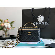 Chanel Cosmetic Bag-Lambskin-18CM - 1