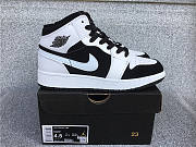 Air Jordan 1 Mid White Black - 554724-113  - 1