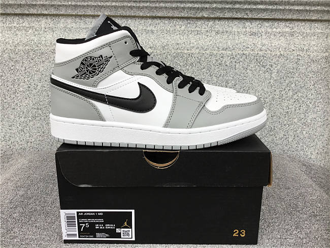 Air Jordan 1 Mid Light Smoke Grey  - 554724-092 - 1