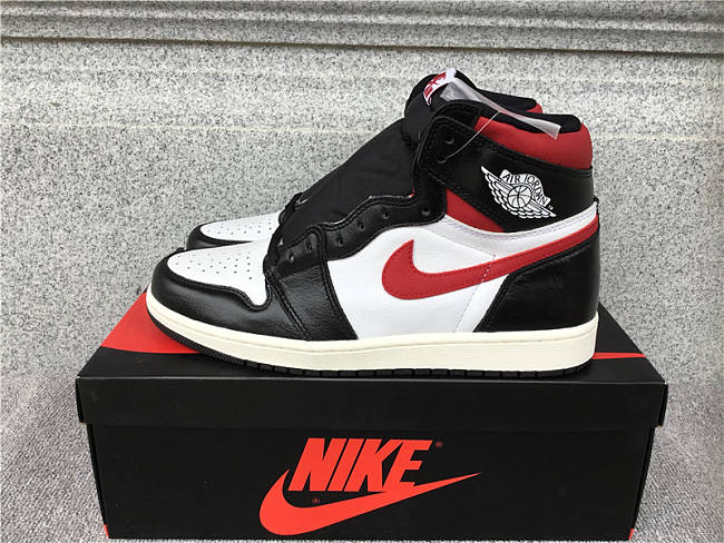 Air Jordan 1 Retro High Black Gym Red - 555088-061 - 1