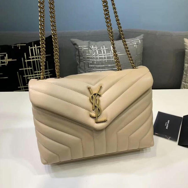 YSL LouLou 61 (24cm) - 1