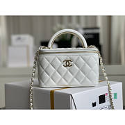 Chanel Cosmetic Bag-Lambskin-18CM White - 1